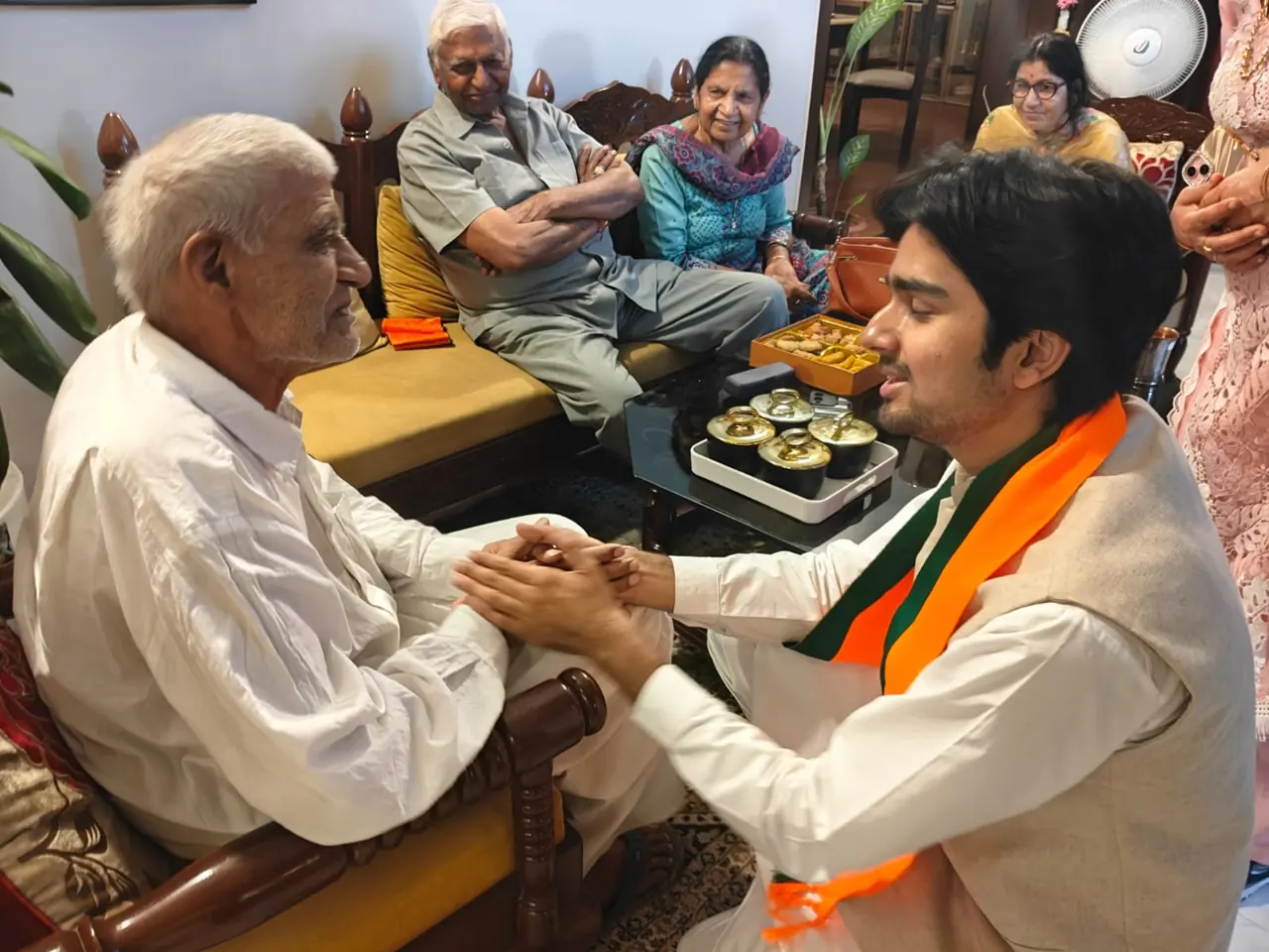 Parth Gupta Draws Strength from a Freedom Fighter's Blessings in Ward 6, Panchkula — photo 2
