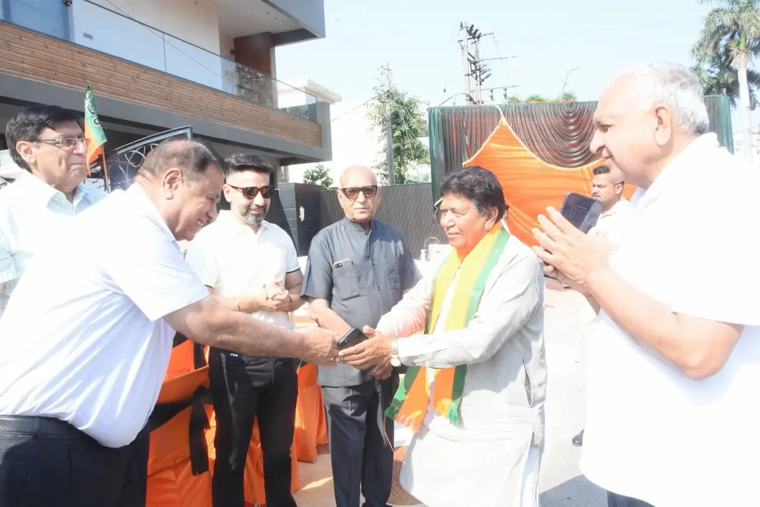 Parth Gupta Holds Ward 6 Jan Sabha in Panchkula, Connects Directly with Residents — photo 4
