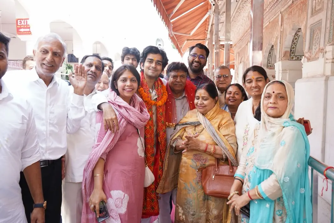 Parth Gupta Marks Historic Ward 6 Win With Blessings at Mata Mansa Devi — photo 3