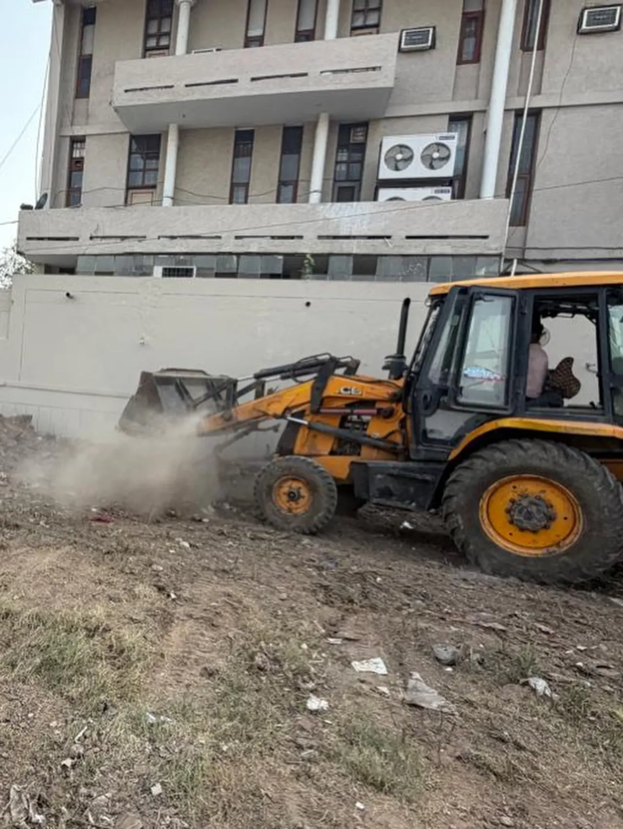 Councillor Parth Gupta Launches Cleaning Drive in Sector 16, Ward 6, Panchkula — photo 5